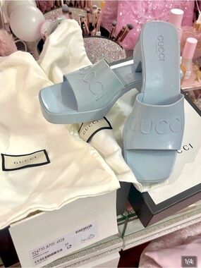 Authentic GUCCI Rubber Slide Sandal - Light Blue Size: G 39 - US 9